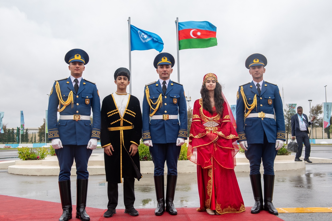 WUF13 - Bayraq qaldırma mərasimi - Fotolar